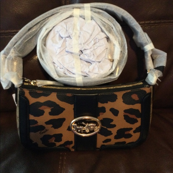 NWT Coach Georgie Baguette - Picture 4 of 8